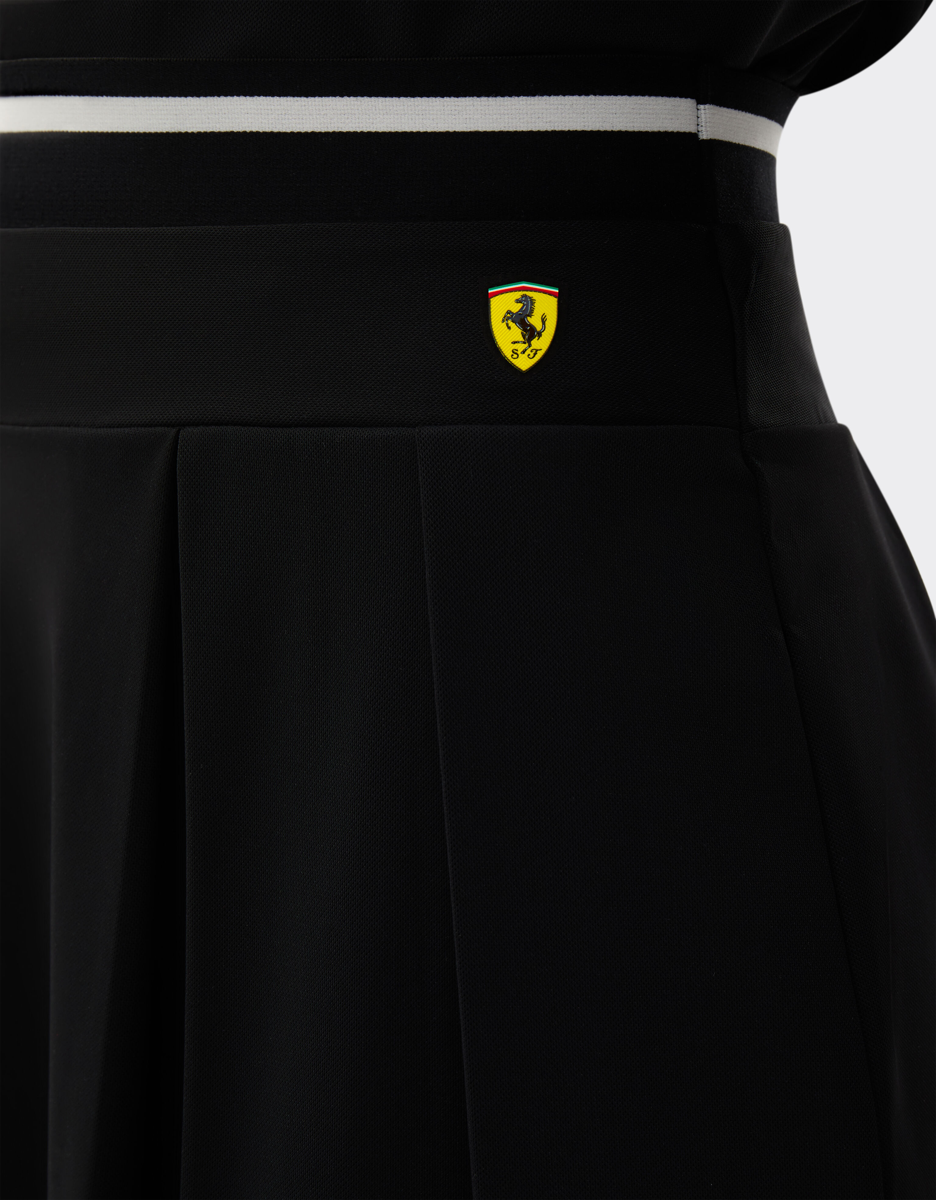  Minirock aus technischem Piqué Nero SKWTR0001KWO0003f