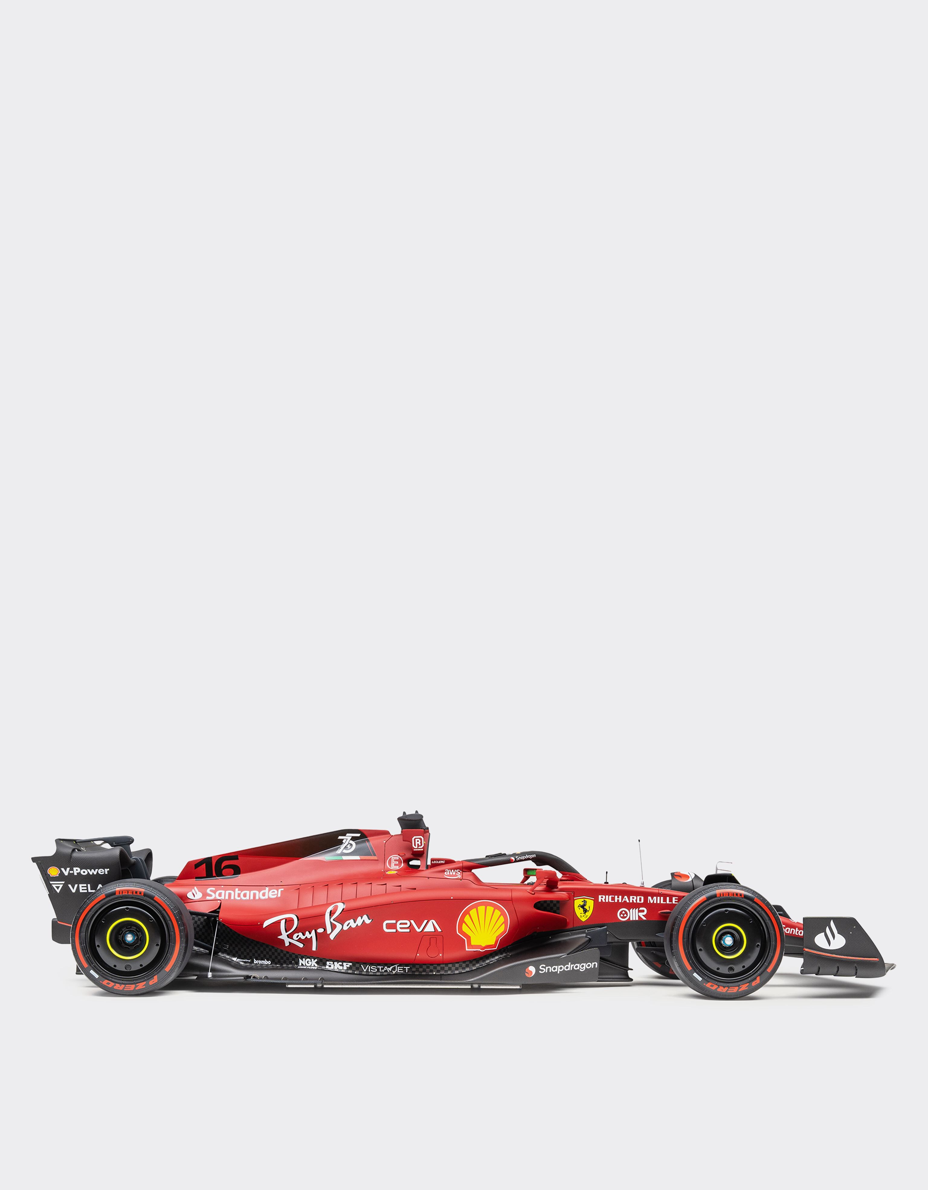 Ferrari Maqueta Ferrari F1-75 a escala 1:8 Charles Leclerc MULTICOLOR 46768f