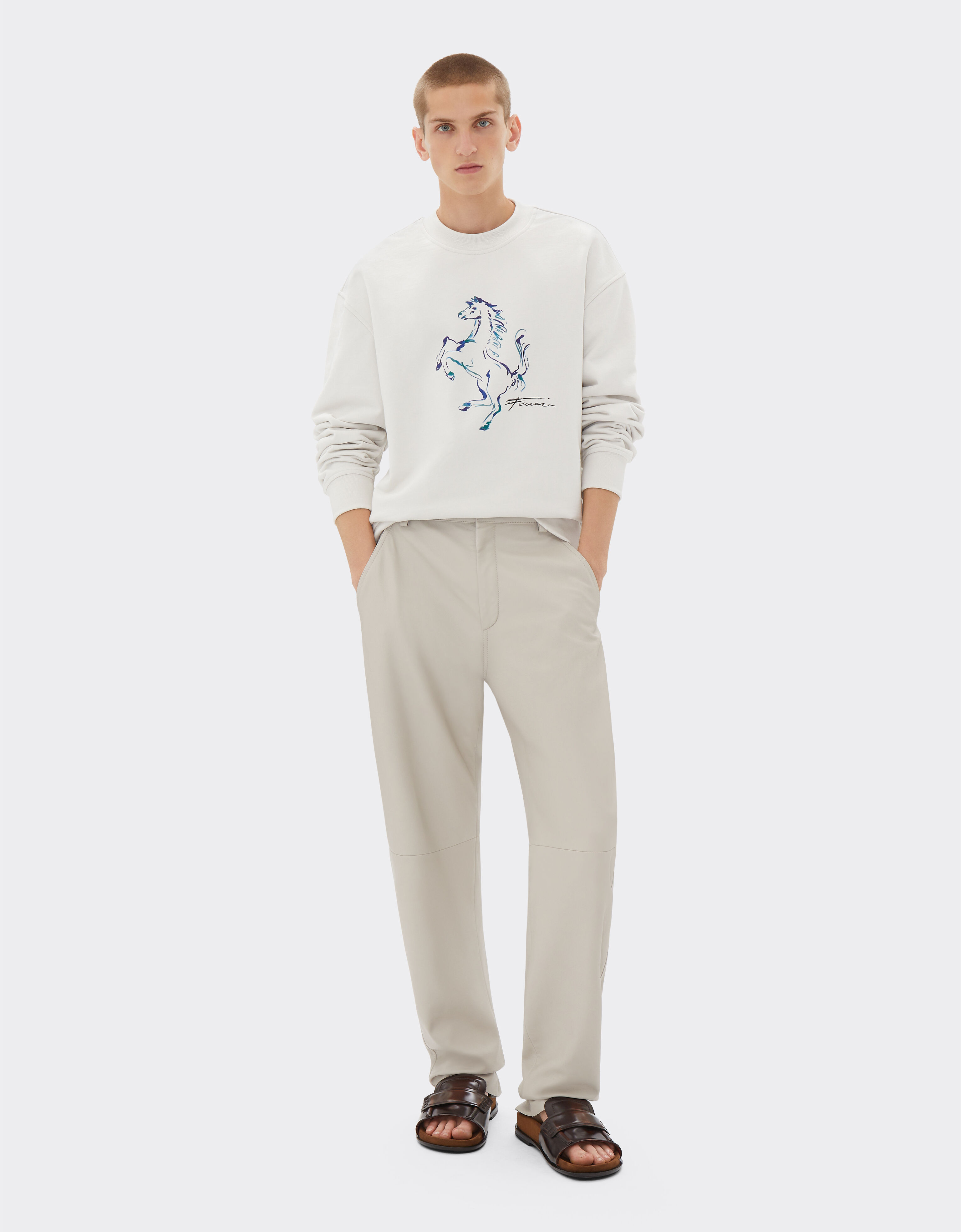 Ferrari Sweatshirt mit tänzelnder Pferdegrafik Ecru 22057f