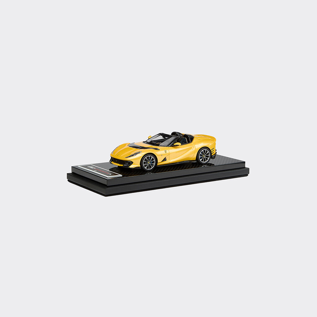 Ferrari 1:43 scale Ferrari 812 Competizione A Model Yellow 47574f