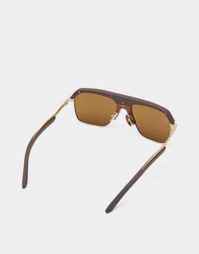 Ferrari Gafas de sol Ferrari de metal dorado mate con cristales polarizados marrones Marrón oscuro LA0ERf