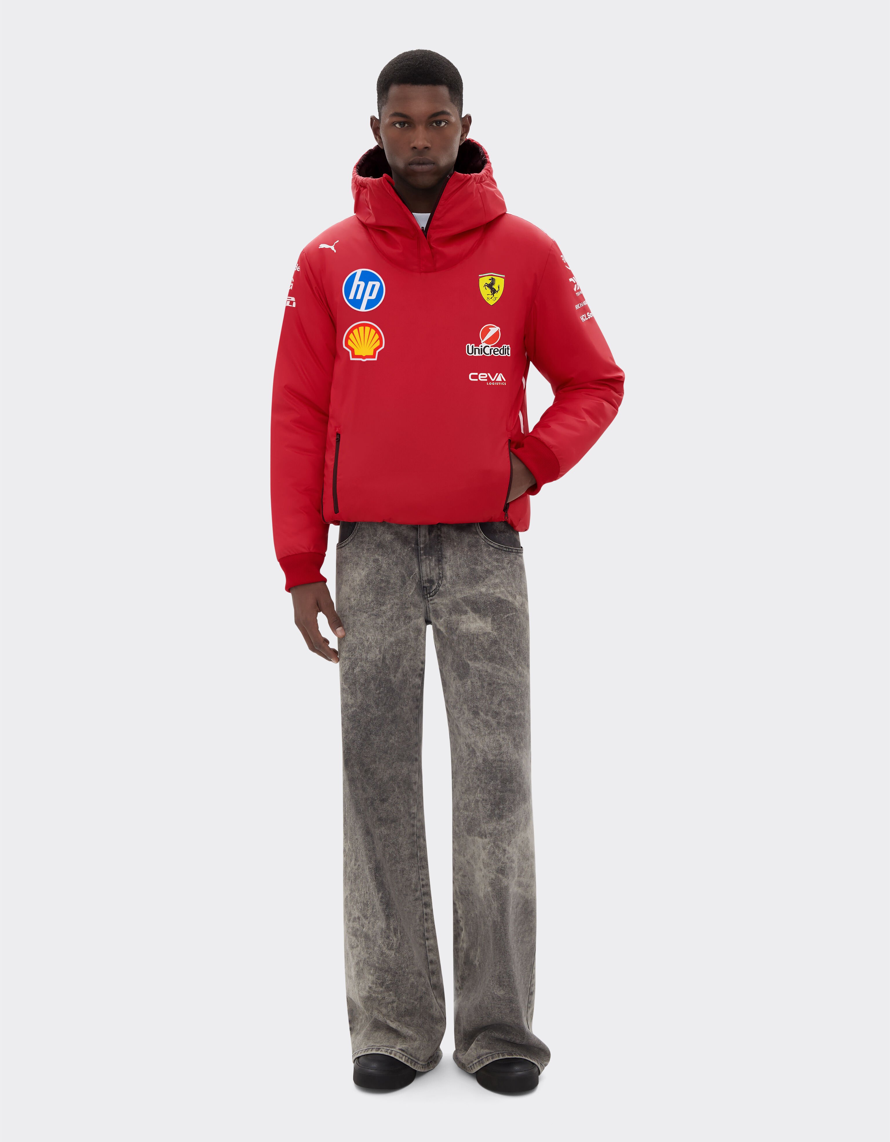 Ferrari 2025 Veste réversible Team Puma pour la Scuderia Ferrari HP Rouge LA068f