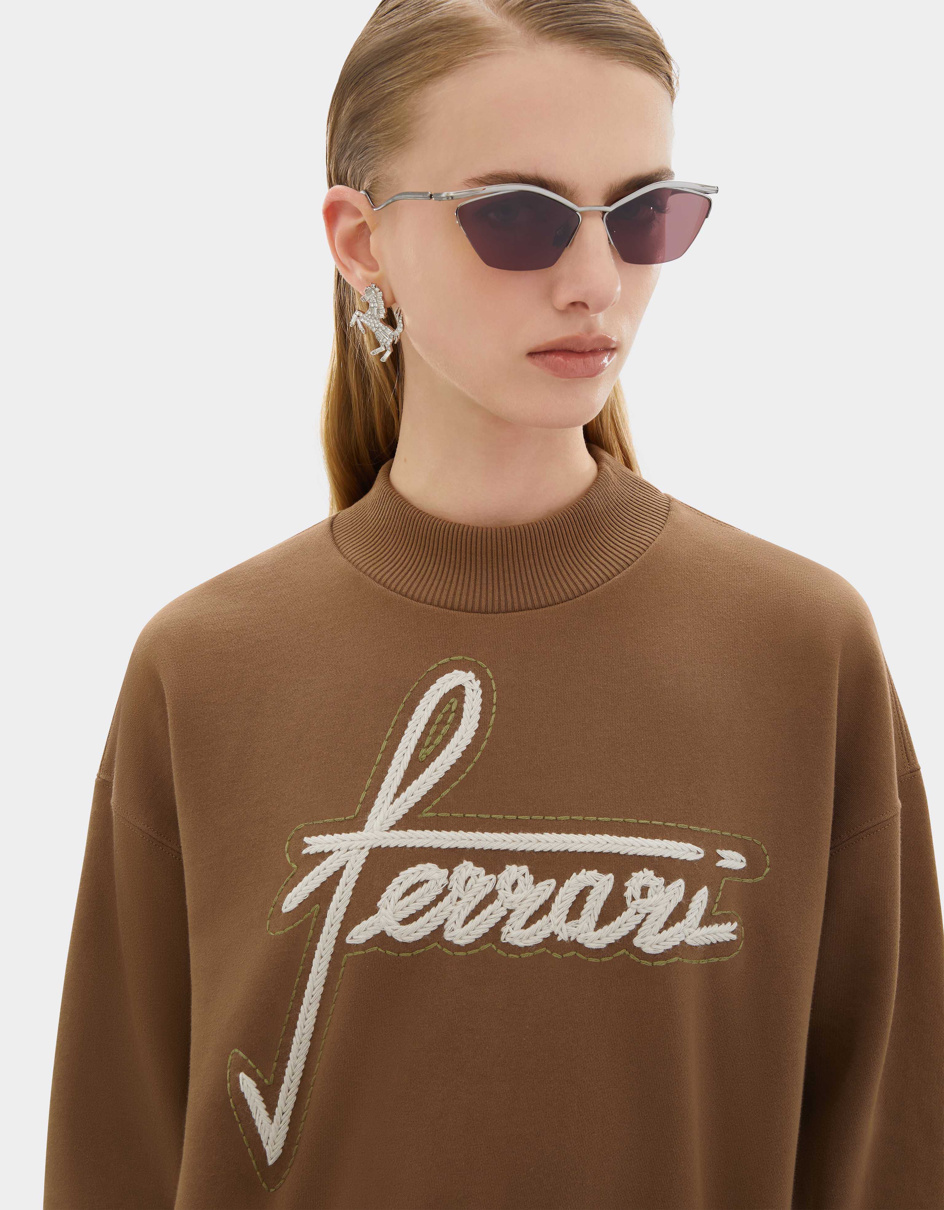 Sudadera de cuello redondo de algodón con bordado Ferrari Sudadera de cuello redondo de algodón con bordado Caffè CJWSW0021JCO0046f