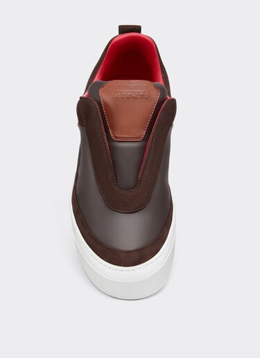 Chaussure à enfiler en cuir nappa et daim Ferrari Chaussure à enfiler en cuir nappa et daim Espresso 22828f