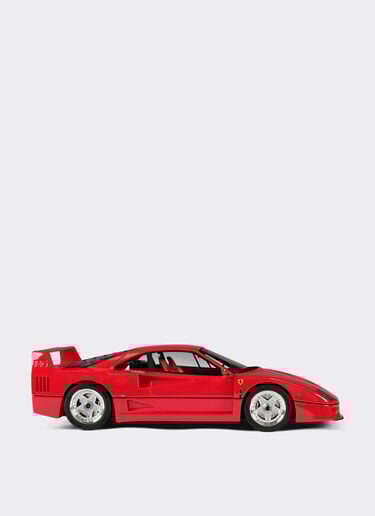 Ferrari 1:18 scale model F40 Red F0112f