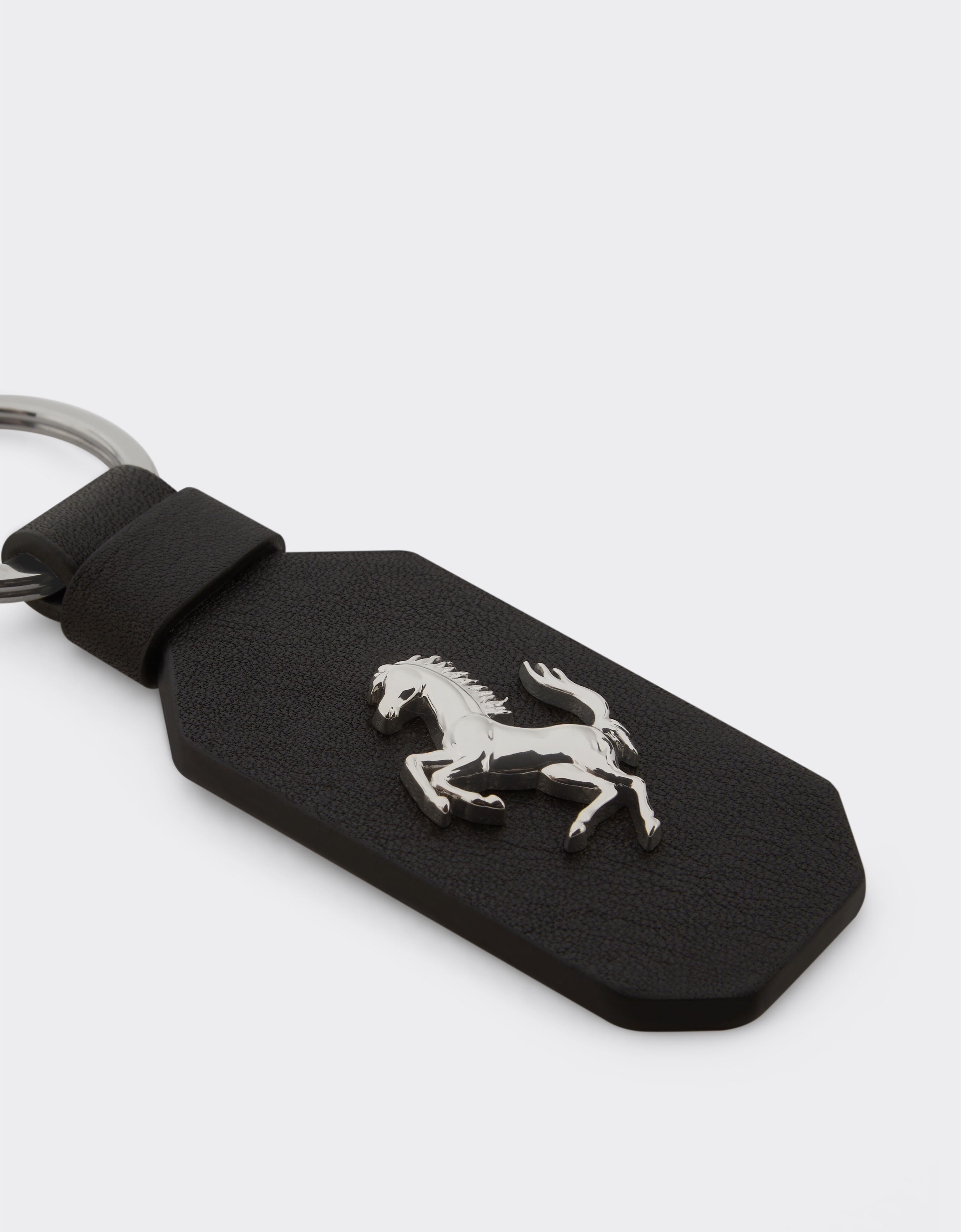 Ferrari Llavero de piel con caballo rampante Negro 22049f