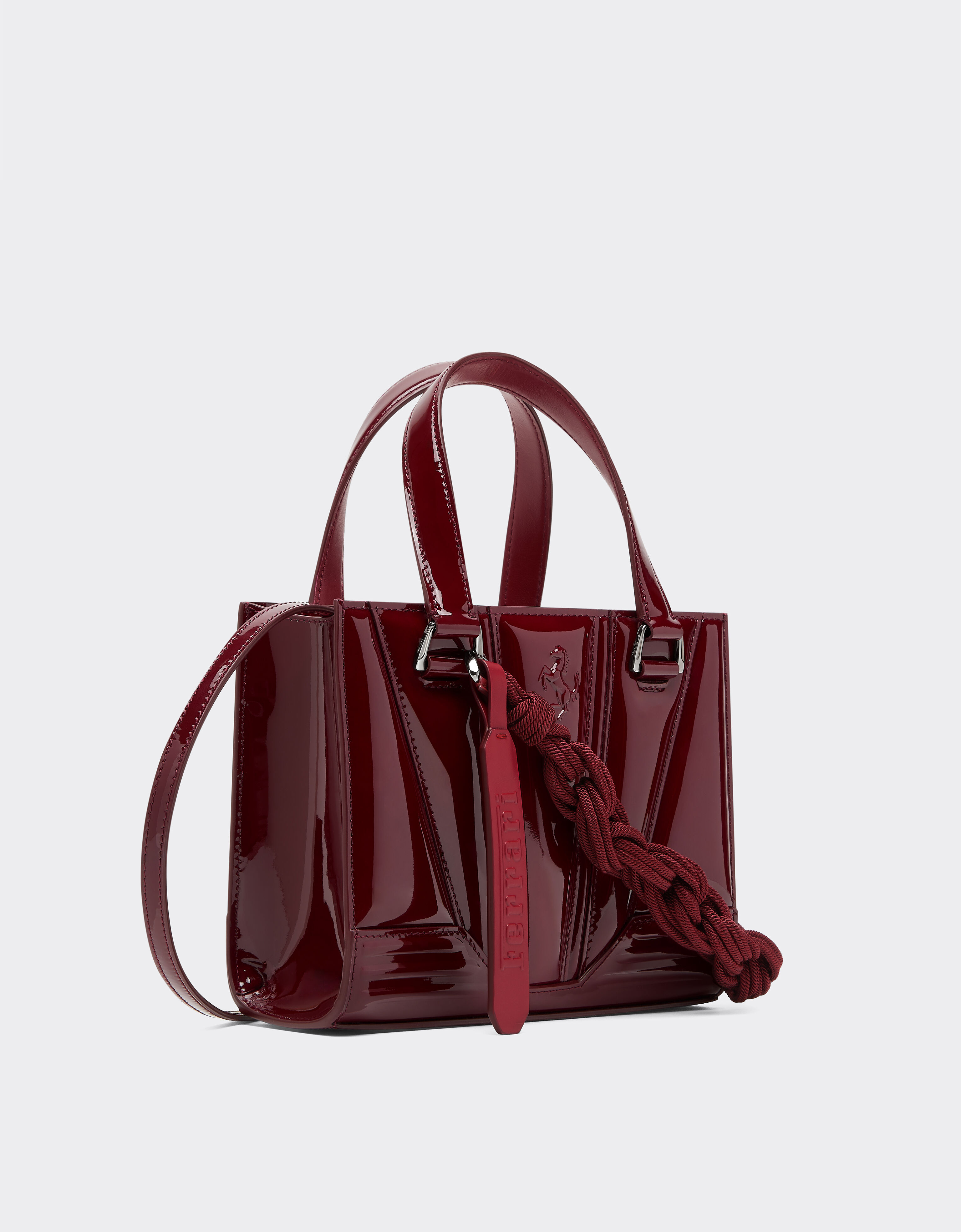 Ferrari GT mini bolso tote Reacondicionado por Ferrari en charol con scooby Burdeos 49876f