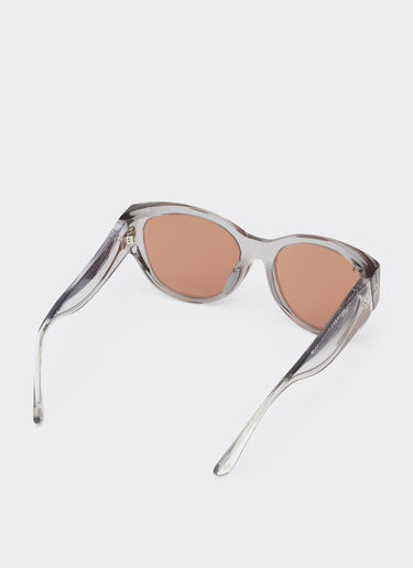 Ferrari Gafas de sol Ferrari de acetato gris transparente con lentes marrones Ingrid F1274f