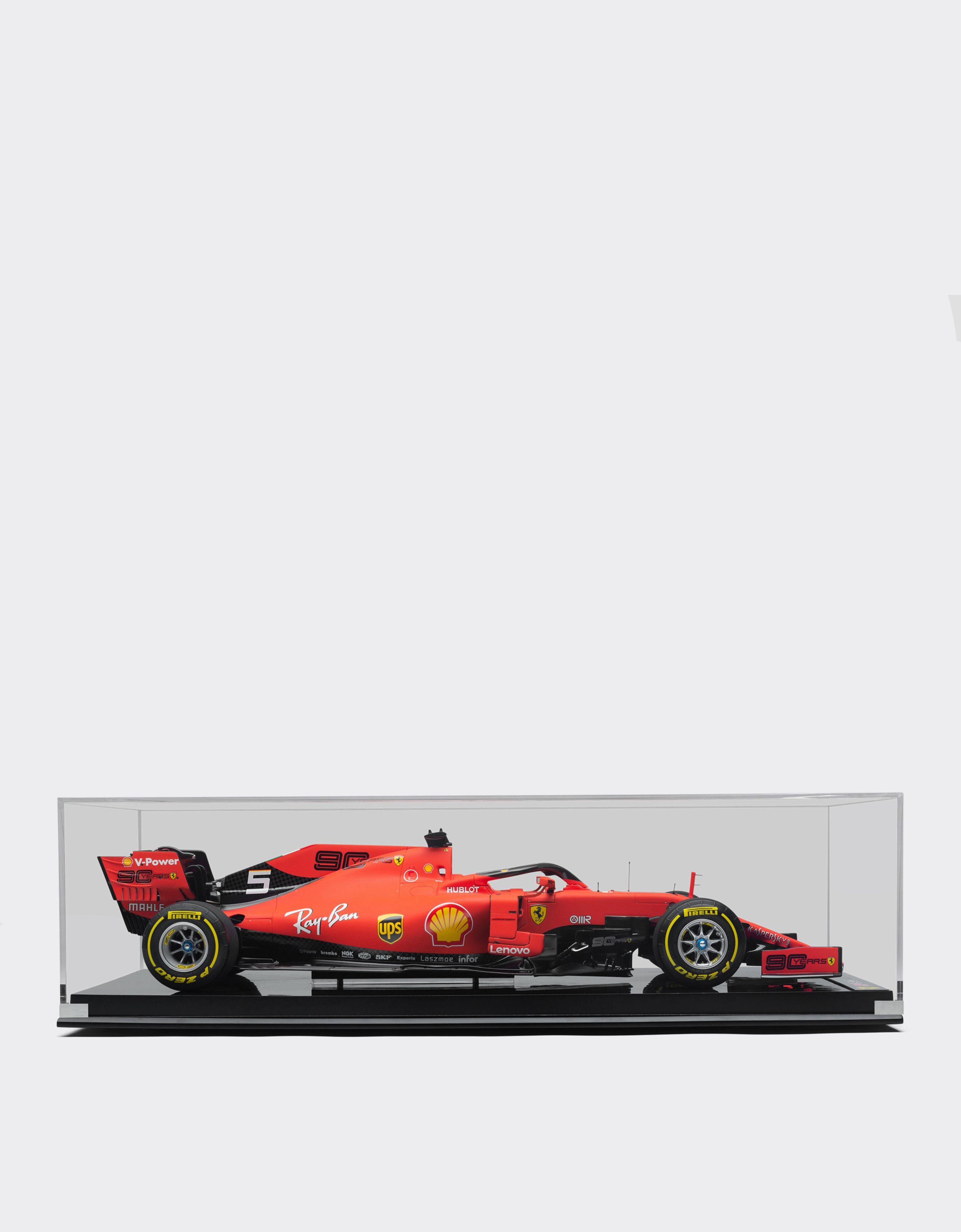Ferrari Ferrari SF90 Vettel model in 1:8 scale Red L7981f