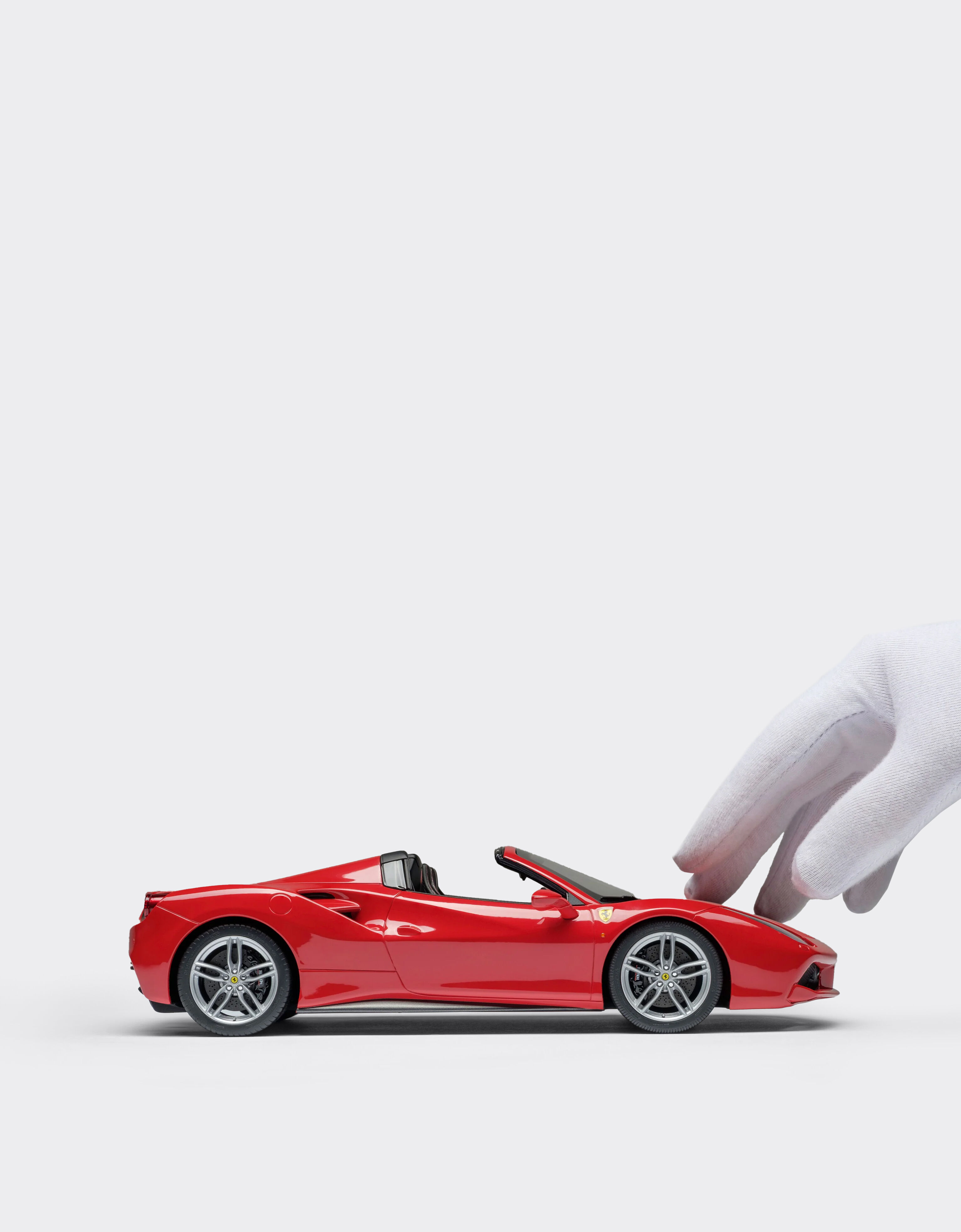 Ferrari Modello Ferrari 488 Spider in scala 1:18 Rosso L7598f