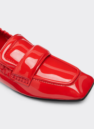 Ferrari Loafer in patent leather Rosso Dino 22022f