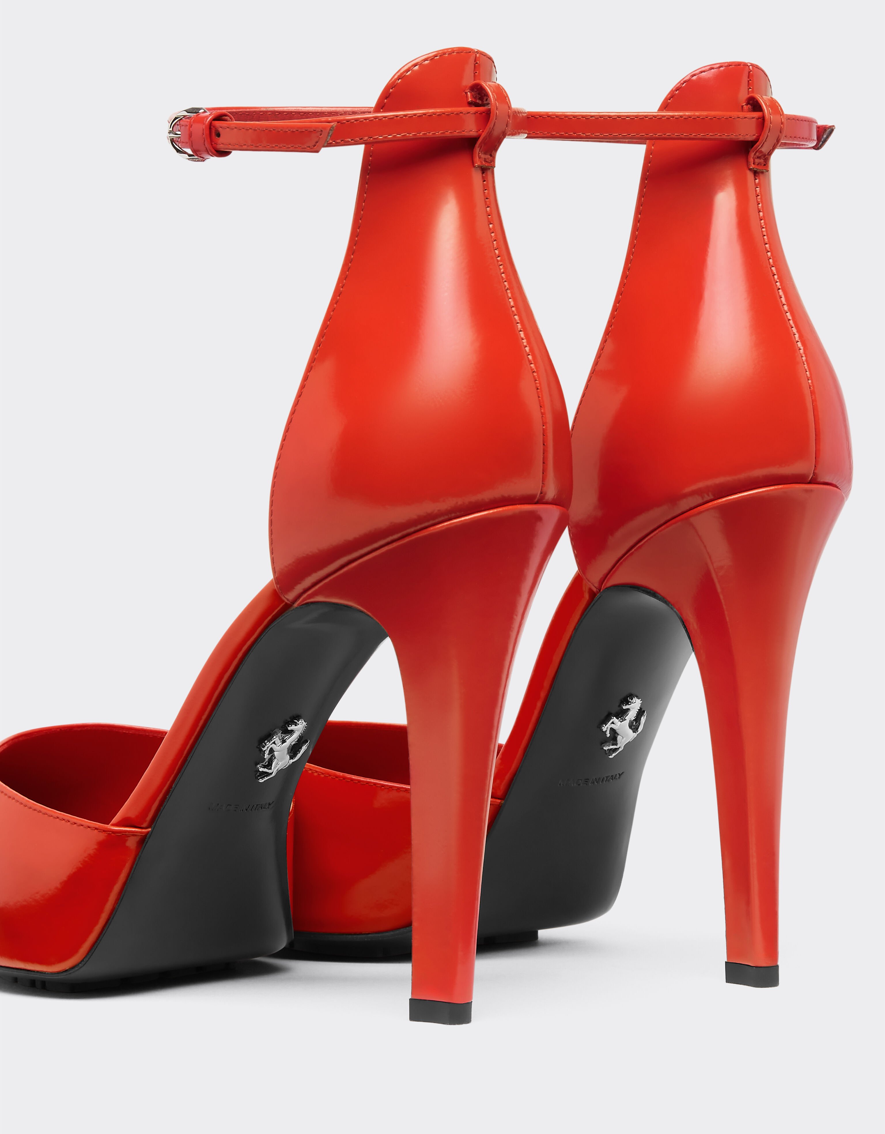 Ferrari Zapato de salón de piel cepillada Rosso Dino 22127f