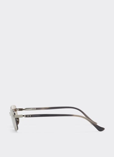 Ferrari Lunettes de soleil Ferrari en titane  argent brossé et acétate avec verres miroir blanc transparent doré Silver LA0L6f