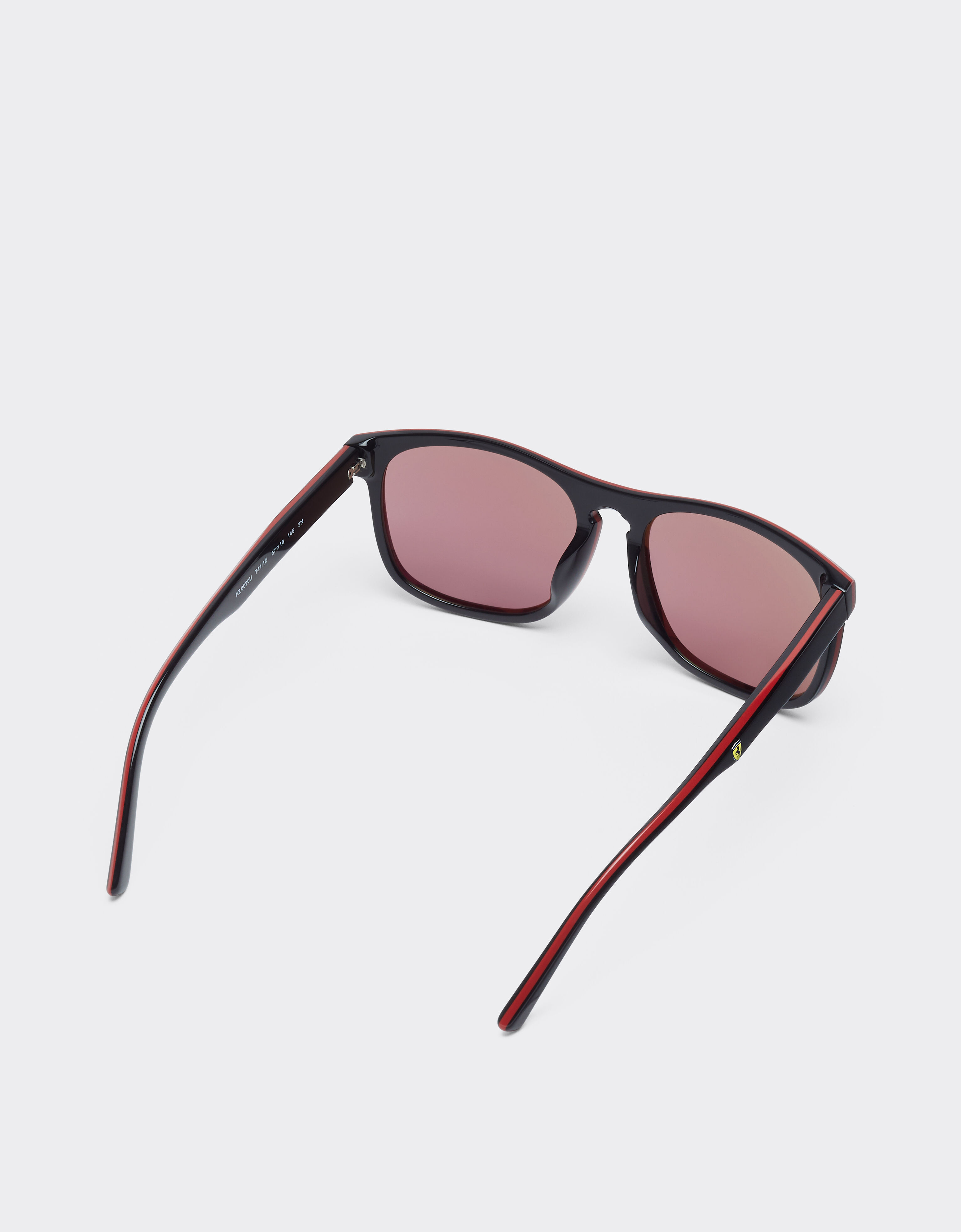 Ferrari Ray-Ban for Scuderia Ferrari 0FZ6020 en acetato negro brillante con lentes exclusivas Contrast Pro™ Rosso LY0SG1413EXT0001f