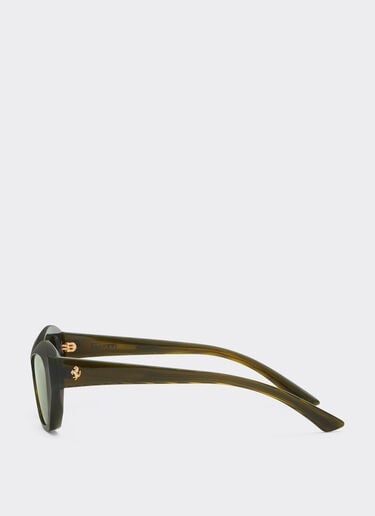 Ferrari Lunettes de soleil Ferrari en acétate  vert strié avec verres vert uni Verde Abetone LA0L5f