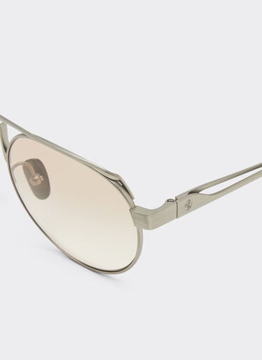 Ferrari sunglasses in brushed graytitanium with brown gradient lenses Ferrari Ferrari sunglasses in brushed graytitanium with brown gradient lenses Ingrid LA0EMf