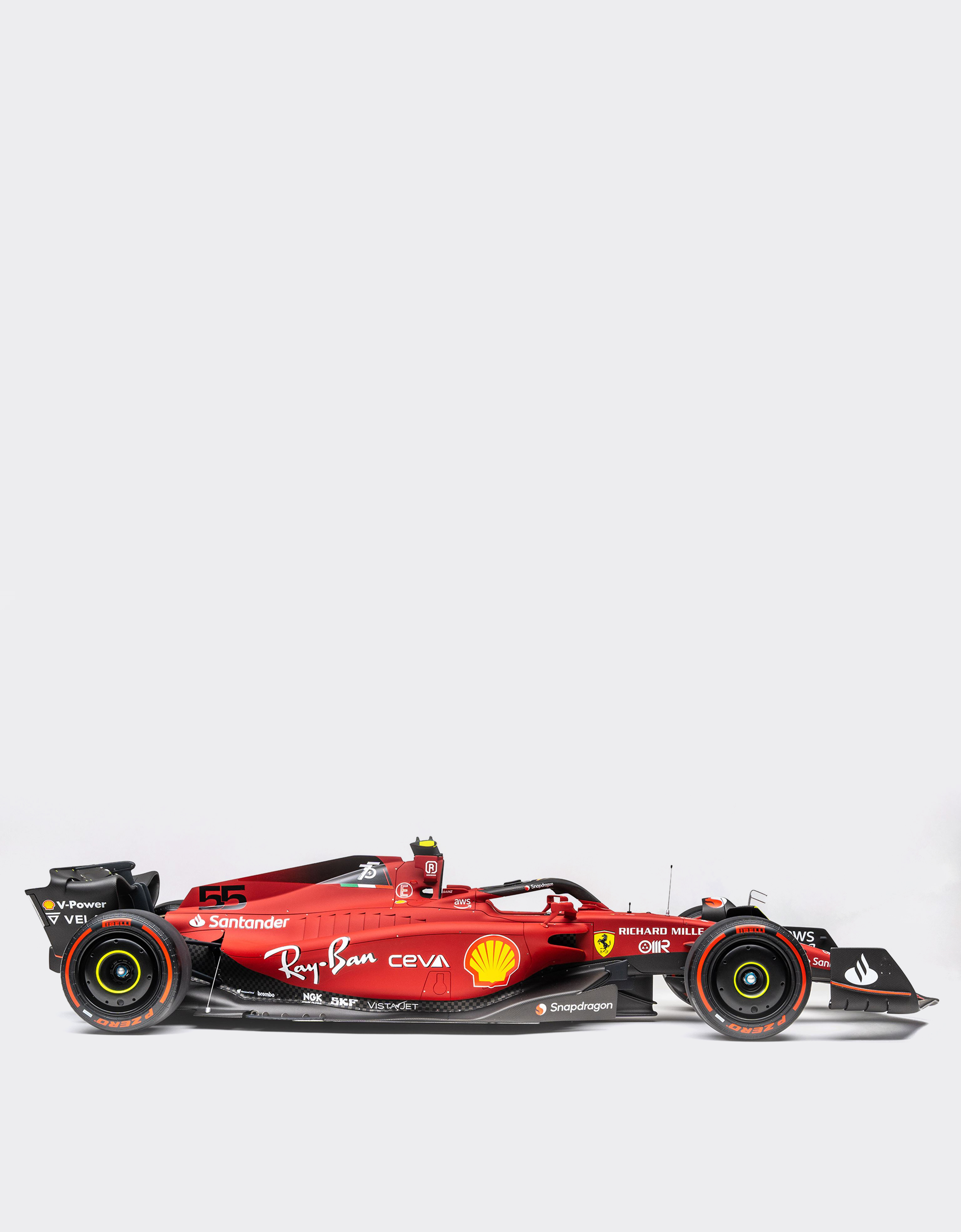 Ferrari F1-75 カルロス・サインツ モデルカー 1:8スケール、レッドの 