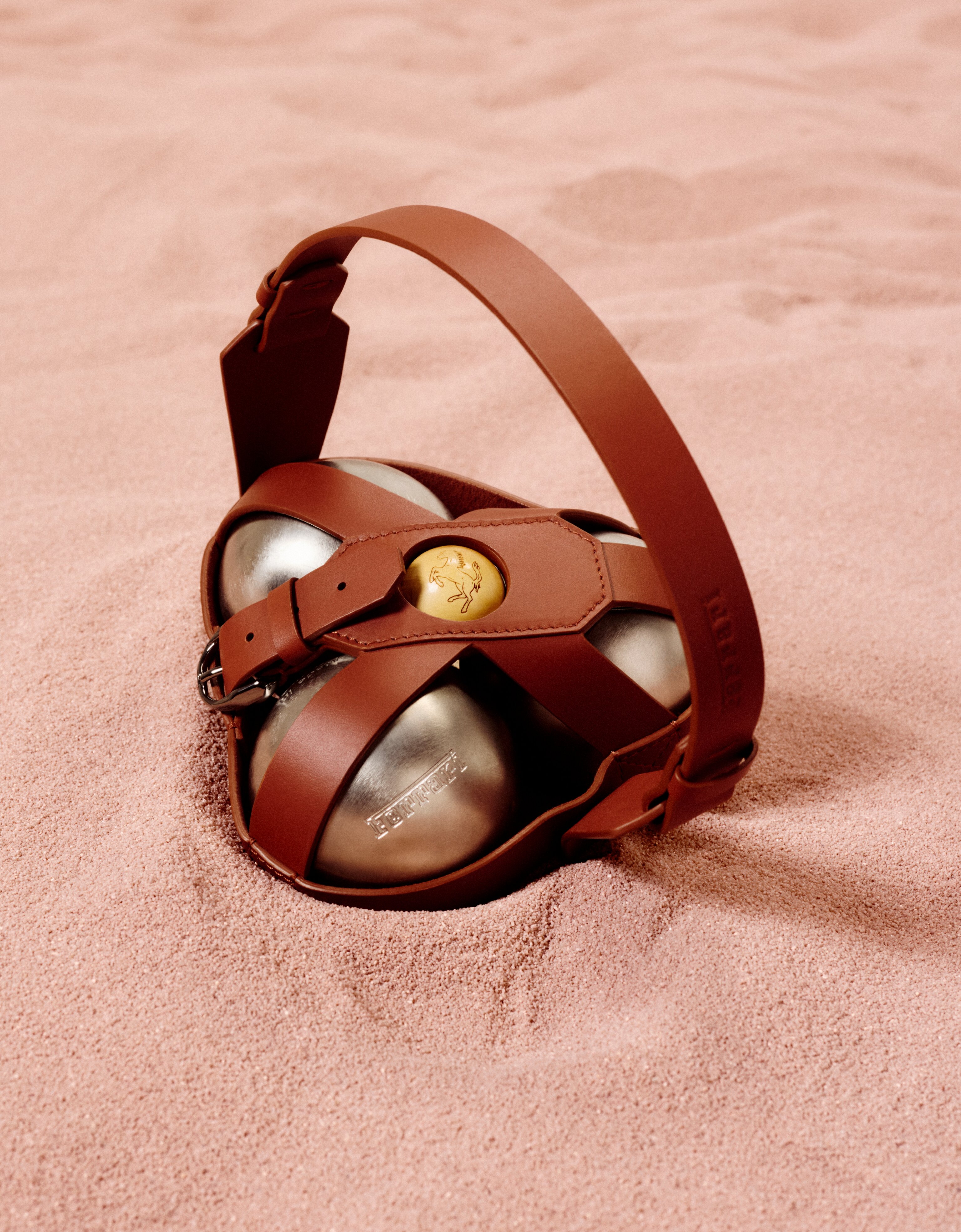  Ferrari Leather Pétanque Set -  Design Games Hide Os 