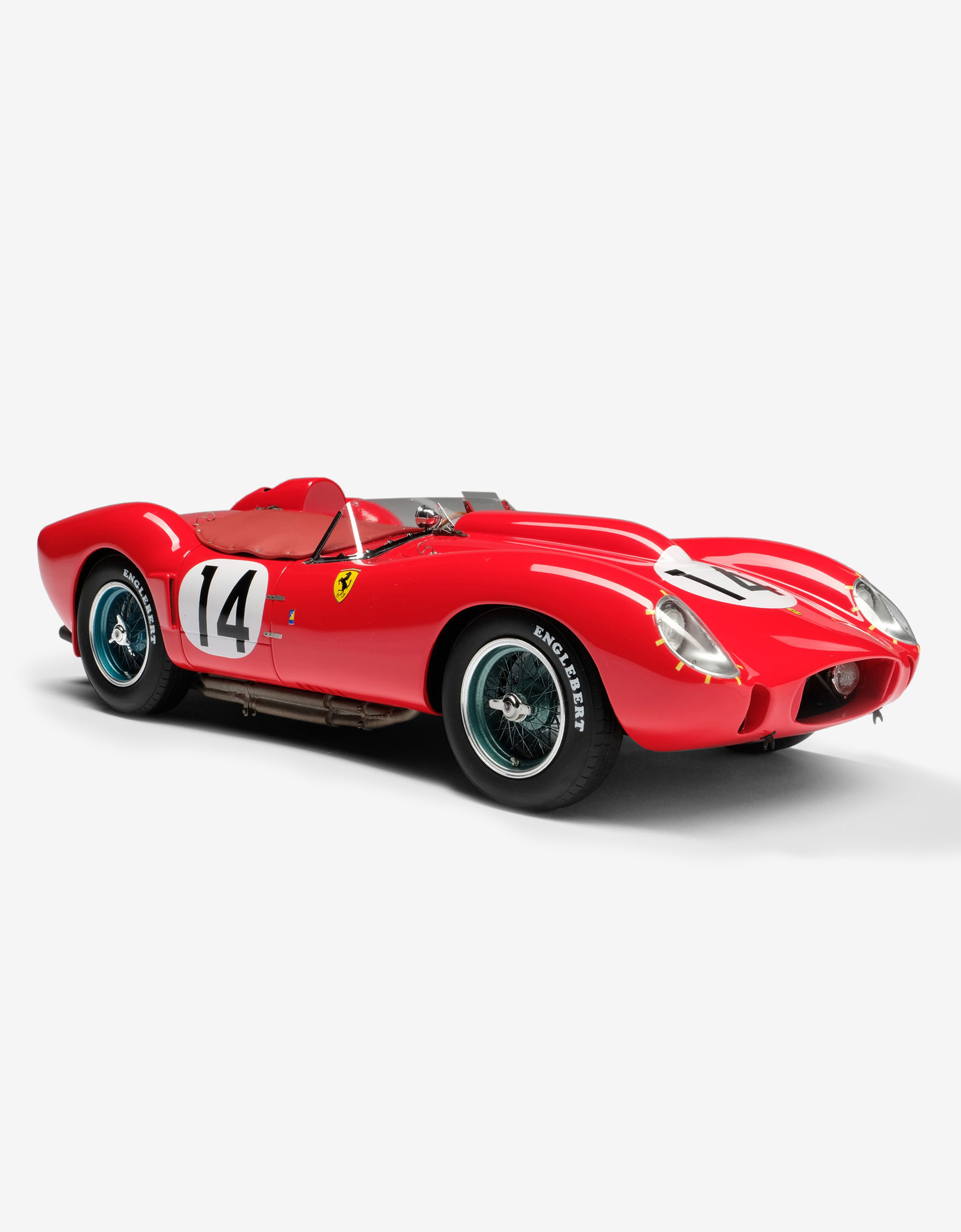 Ferrari 250 TR 1958 Le Mans model in 1:18 scale in Red | Ferrari®