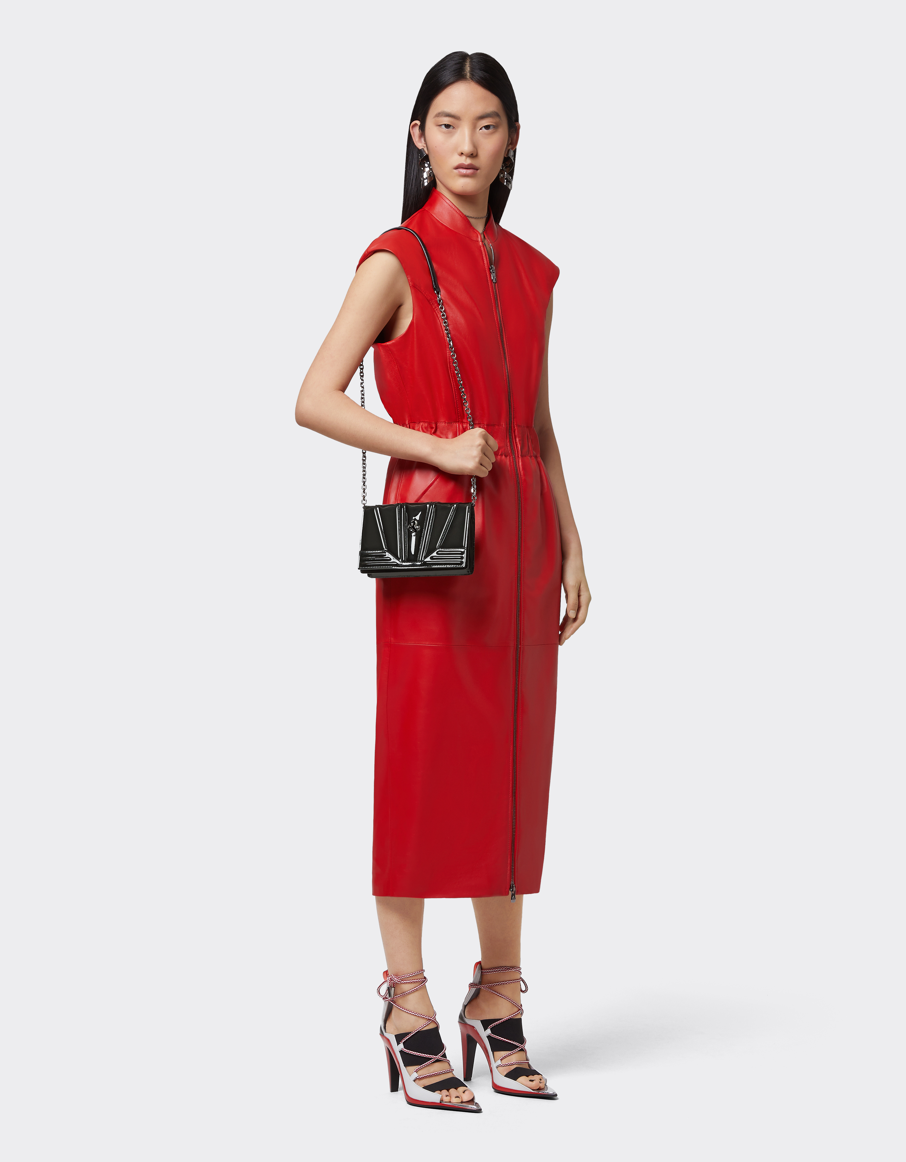 Ferrari Gt Bag In Patent Leather With Chain In Black
