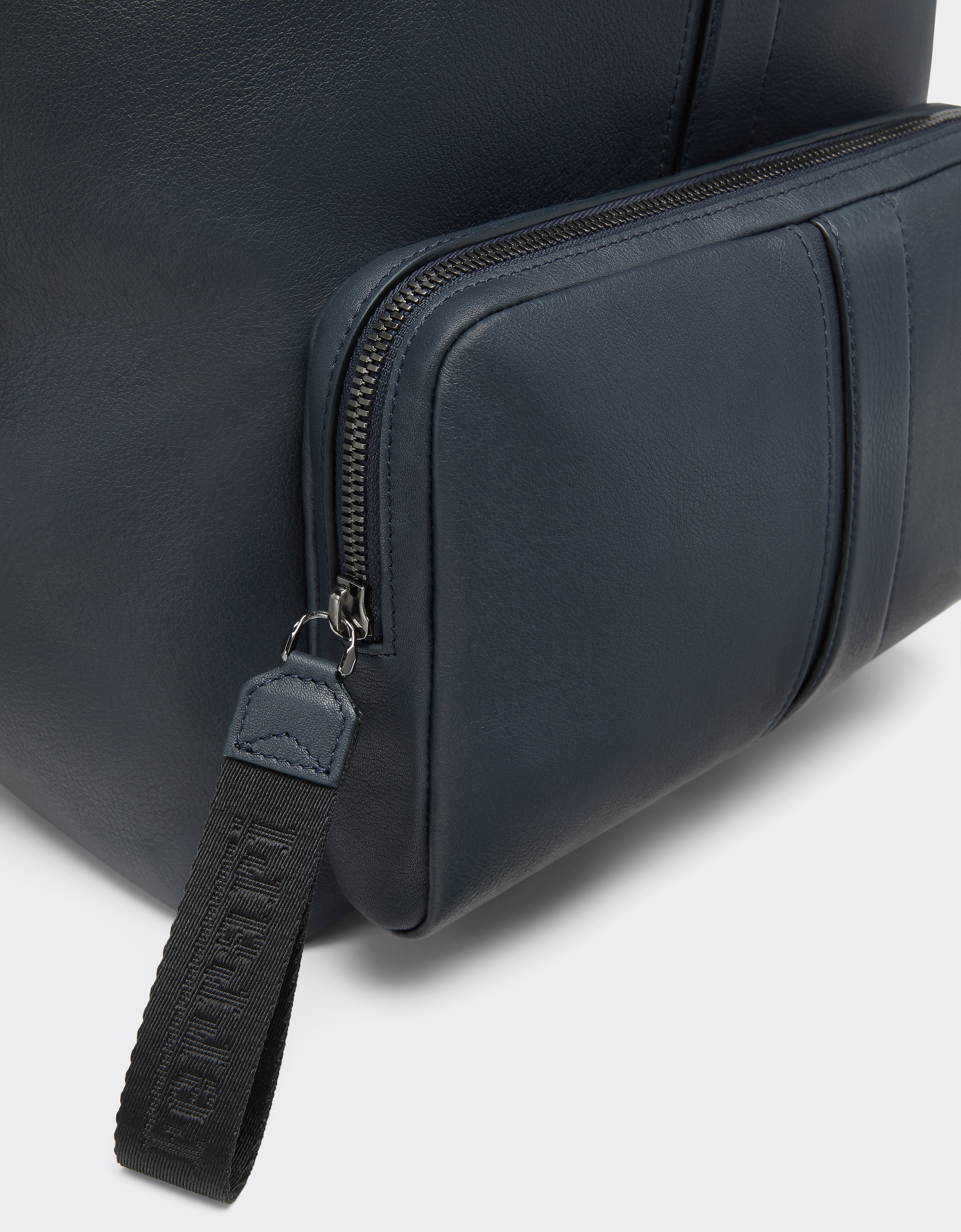Ferrari Rucksack In Tumbled Leather In Navy