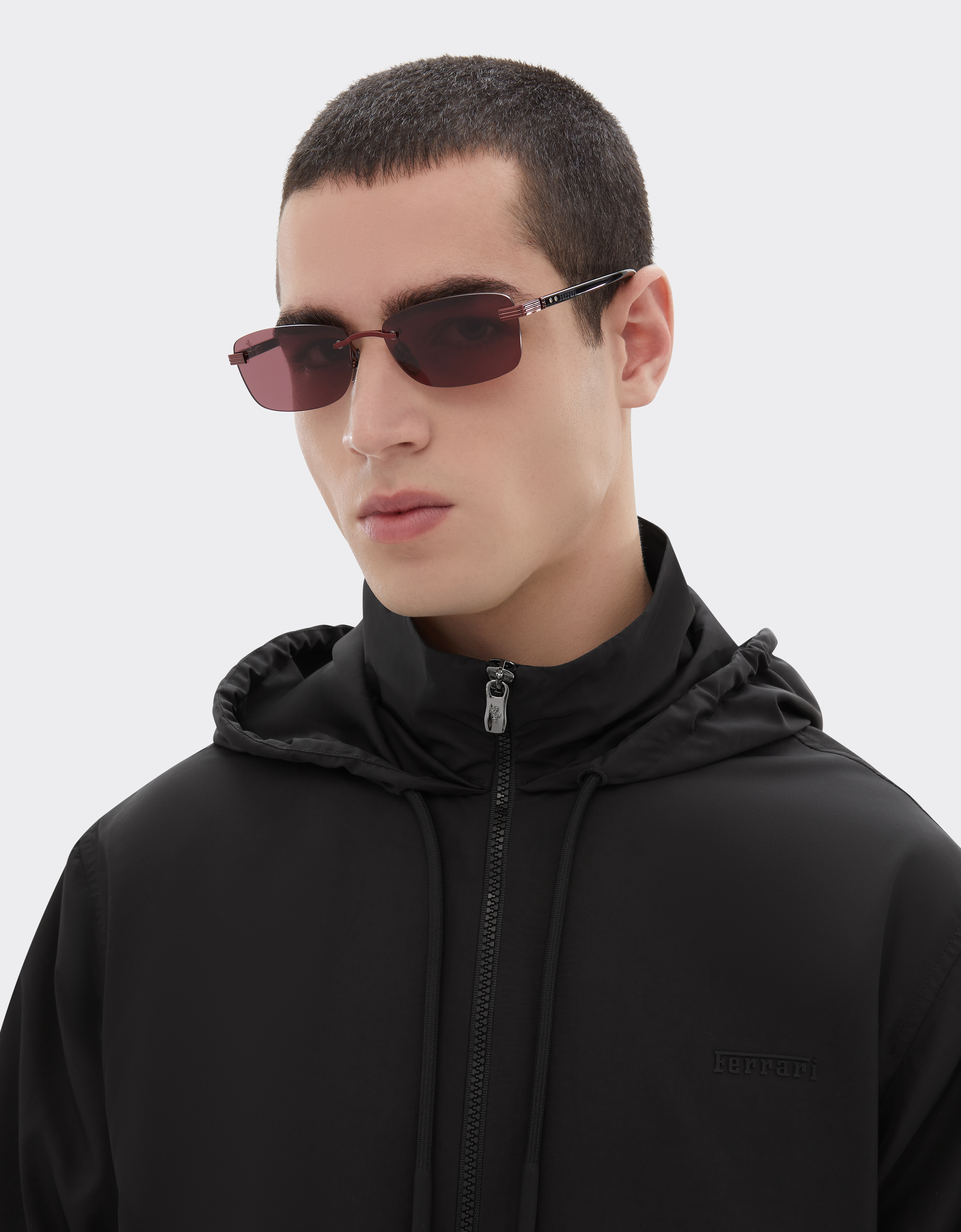  Ferrari Sonnenbrille Aus  Glänzendem Rotem Titan  Und Acetat Mit Exklusiven Burgunderroten Ferrari Contrast Pro™-gläsern -  Sonnenbrillen Rosso Scuro Os 