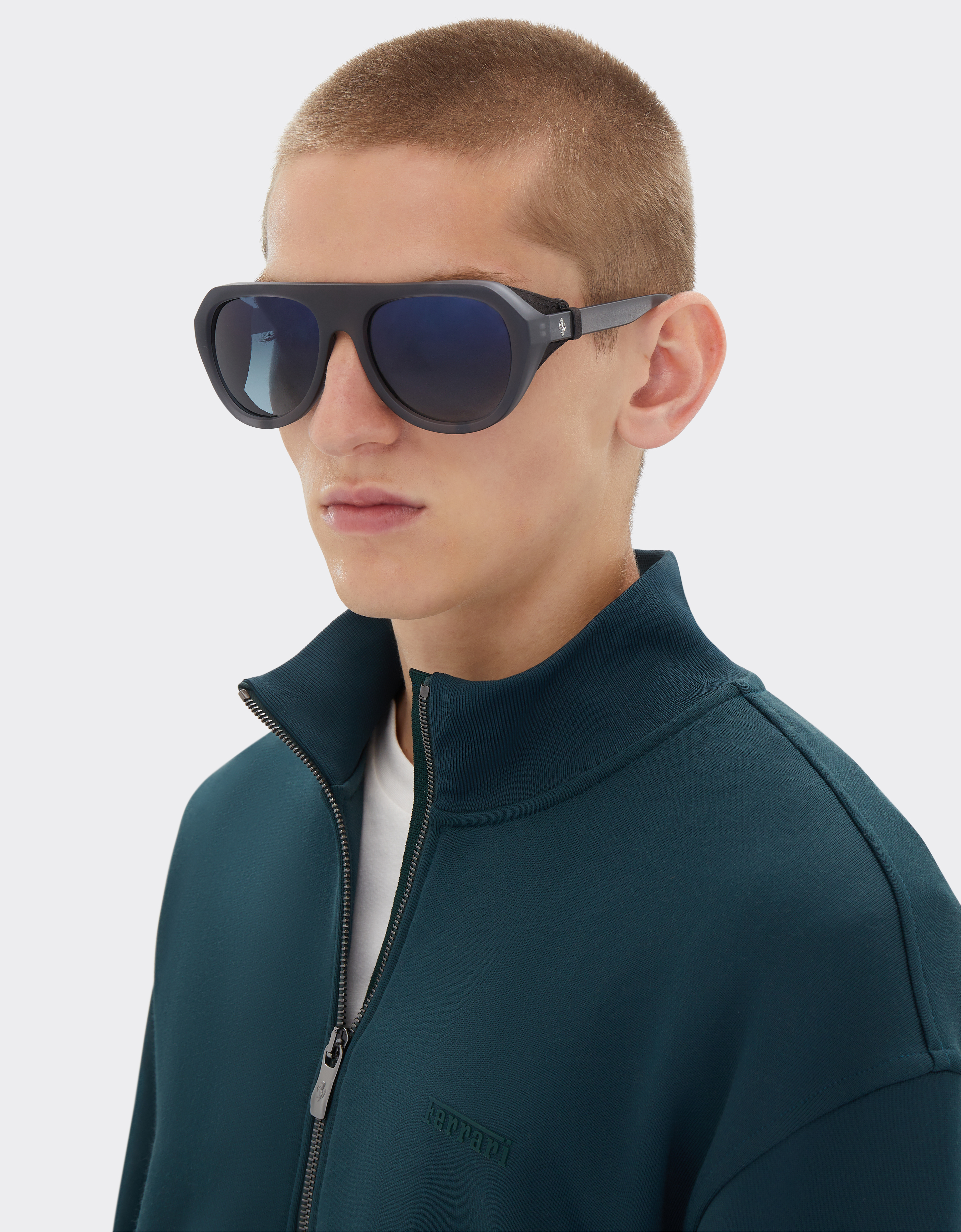  Ferrari Gafas De Sol Ferrari Gris Mate Con Detalles En Piel Y Lentes Polarizadas -  Gafas De Sol Ingrid Os 