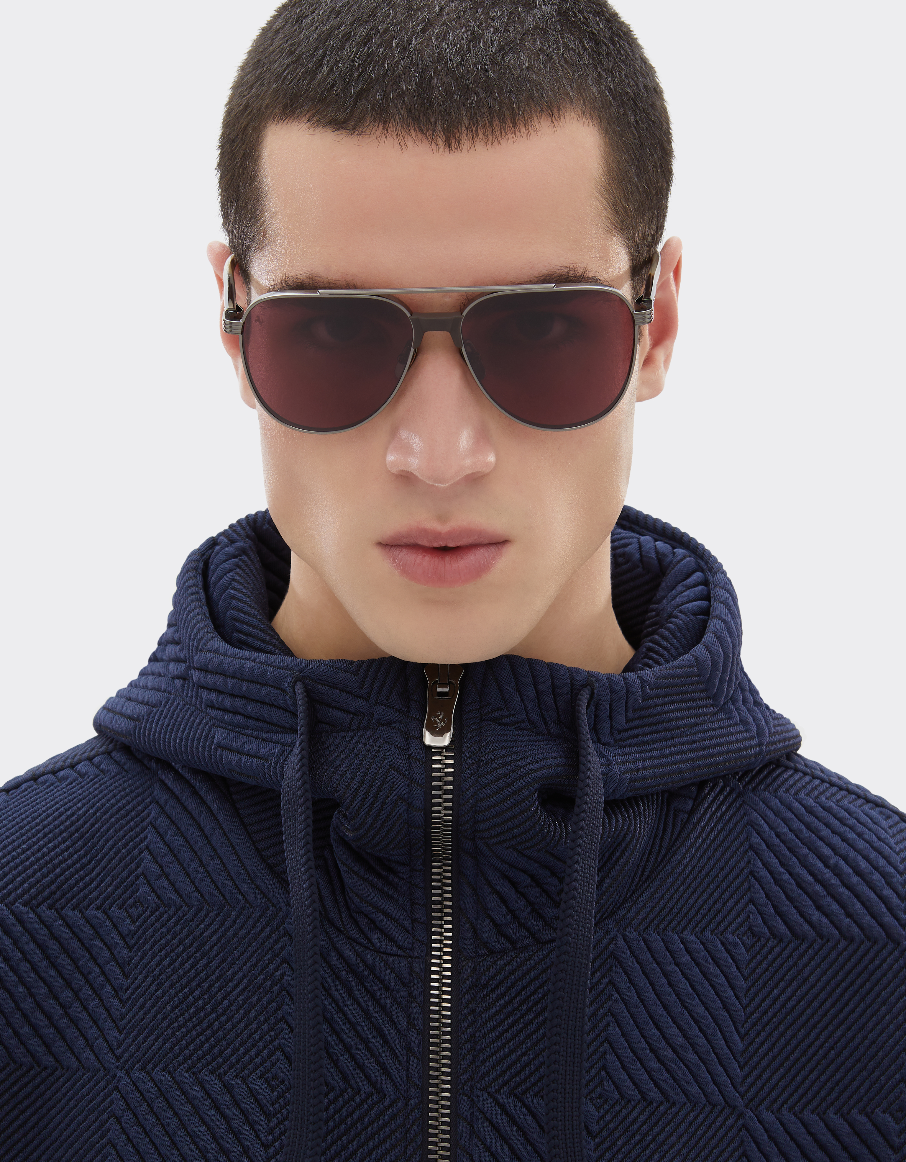  Ferrari Ferrari-sonnenbrille Aus Glänzendem, Gunmetal-farbenemtitan Und Acetat Mit Exklusiven Contrast Pro™-gläsern - Male Sonnenbrillen Gunmetal Os 