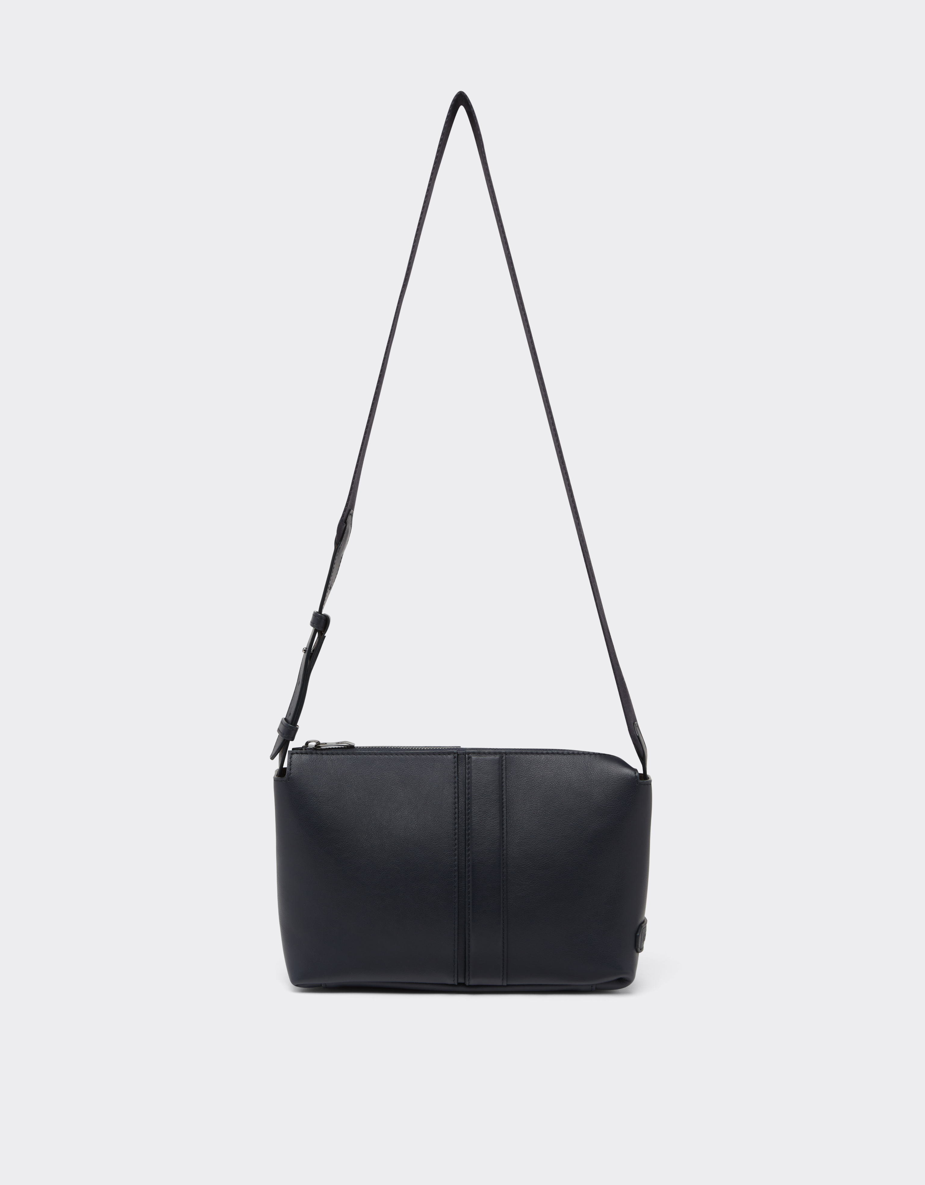 Ferrari Duffle Bag In Tumbled Leather In Navy